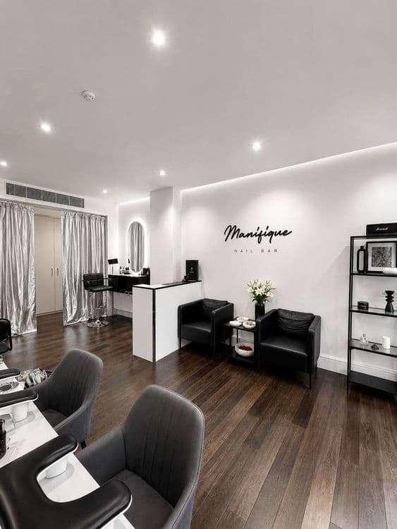 Manifique Nail Bar